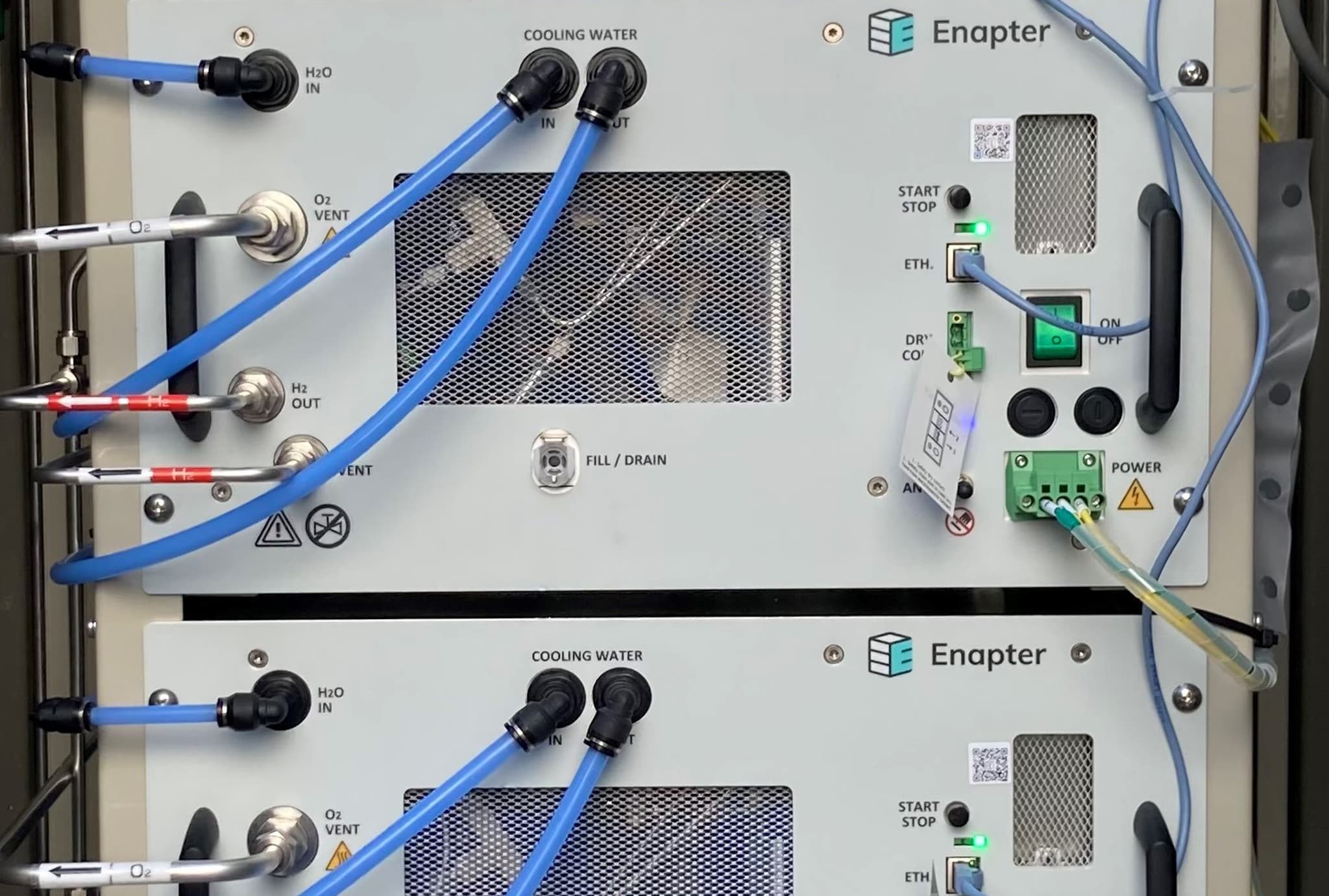 AEM式水電解水素製造装置（Enapter）